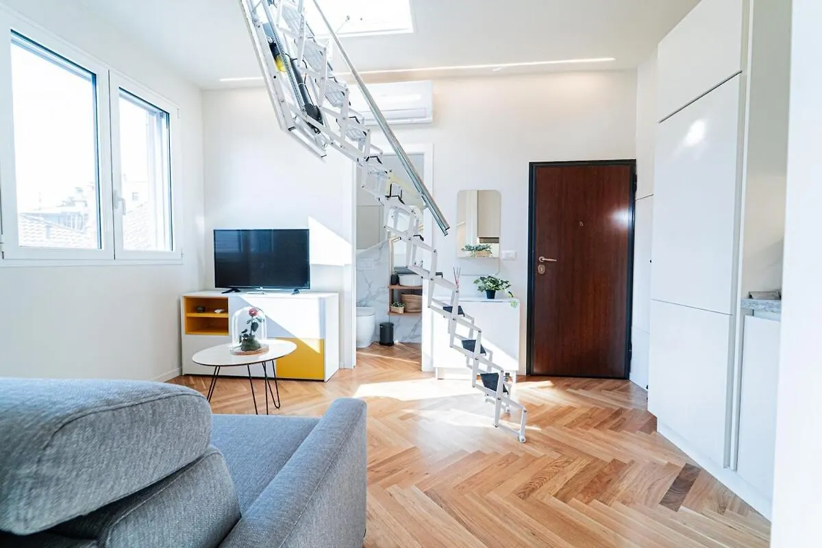 بيت للعطل Brera Littlesuite Duomoview ميلان إيطاليا